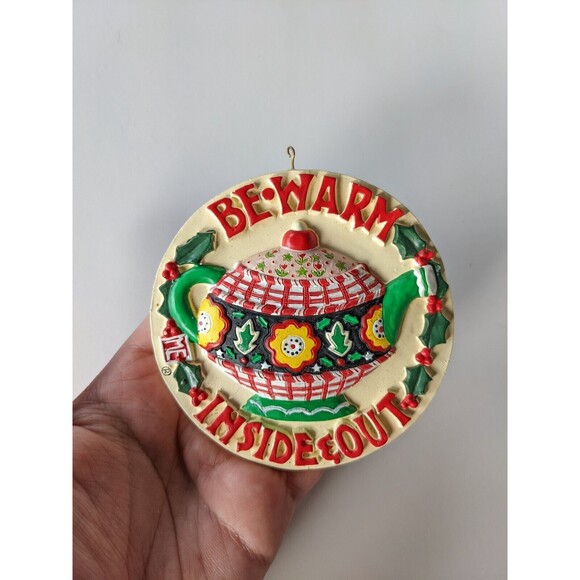 Vintage Mary Engelbreit Ornament Be Warm Inside and Out Teapot Holly Round Rare - Picture 4 of 5
